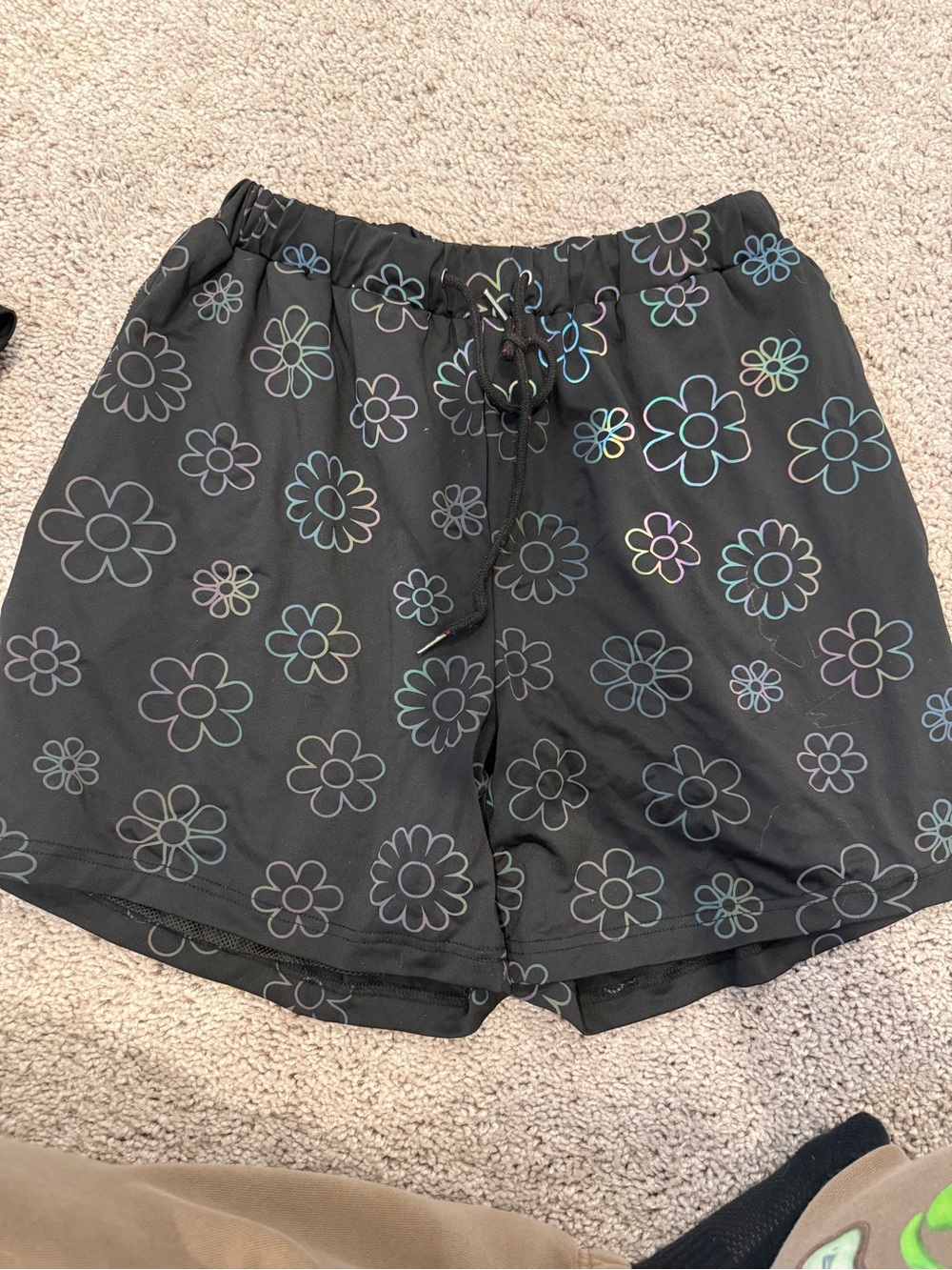 IHeartraves Reflective Daisy Set - Picture 3 of 5